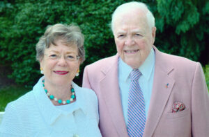 Barbara Upson Gravely Welch '61 with her late husband, Charles Welch.