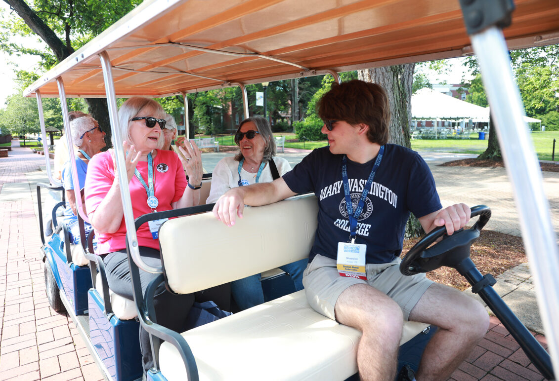 Recent grad Shadwick Yoder '25 gave golf-cart tours of campus throughout Reunion Weekend. Photo by Karen Pearlman.